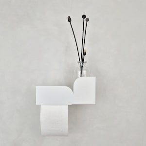 Porta carta igienica minimalista in metallo bianco con ripiano BAUHAUS I Accessori da bagno bianchi