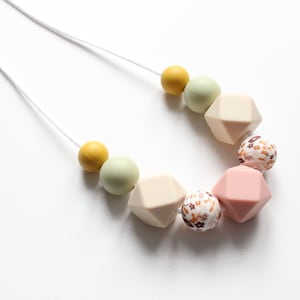 Silicone Nursing Necklace: Sage & Beige Breastfeeding Sensory Fidget necklace