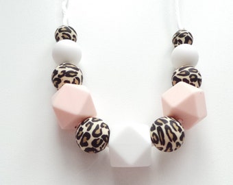Leopard Print Silicone Nursing necklace, Breastfeeding necklace, Sensory necklace, Fiddle necklace, New Mum gift, Mama necklace