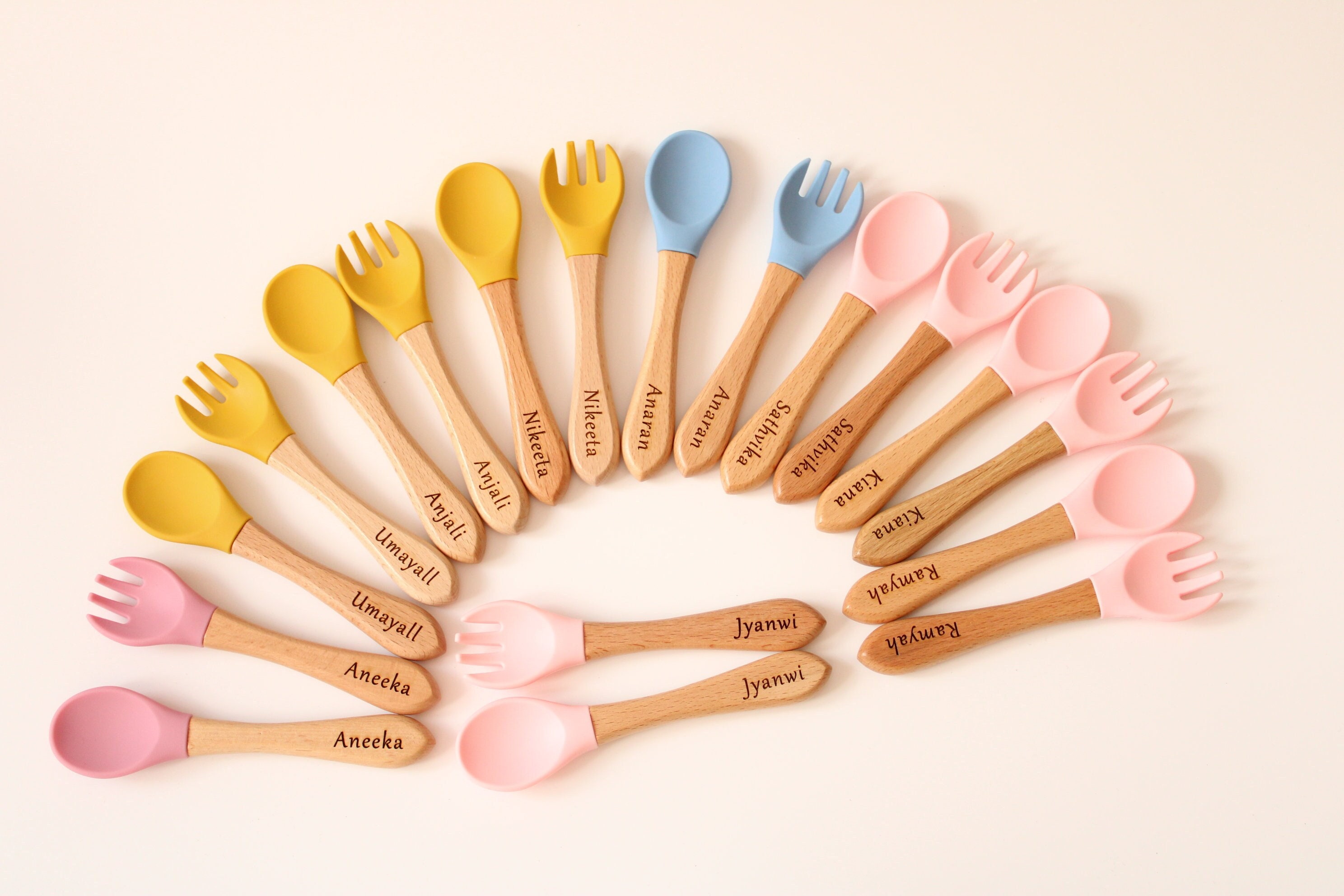 Cuillère, fourchette, couverts de sevrage personnalisés en bois de hêtre et  en silicone Plus de couleurs disponibles, ensemble de sevrage pour bébé -   France