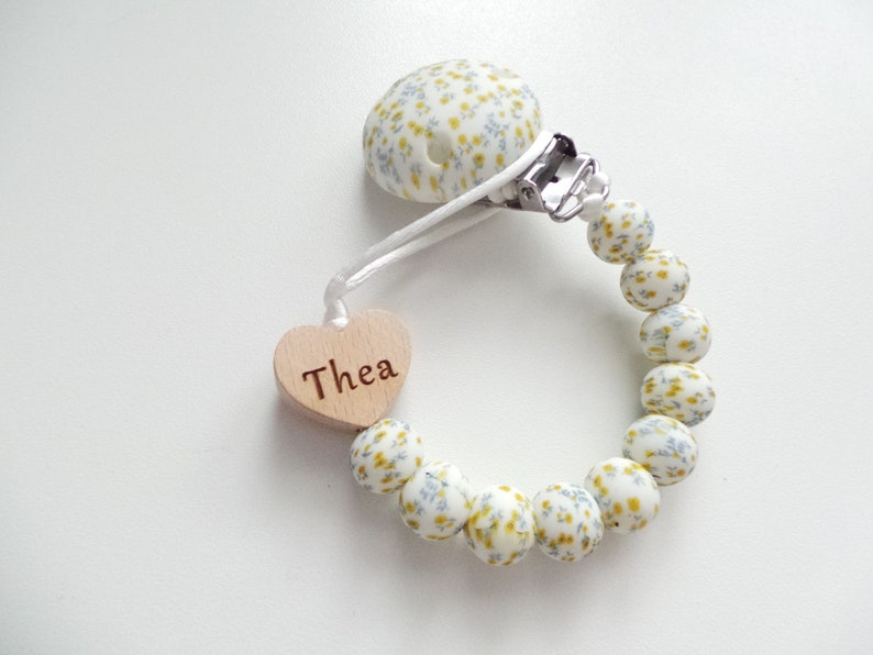 Personalisierter Herz Schnullerclip, gravierter Name, Schnullerhalter, Schnullerclip, Silikon Schnullerclip, Schnullerhalter, Baby-Duschegeschenk Floral