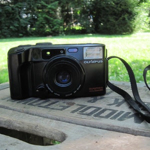 Olympus  Quantaray Infinity Zoom 222, 35 mm, Used, Battery Tested