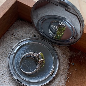 1930s Vintage evening in paris rouge mirror compact