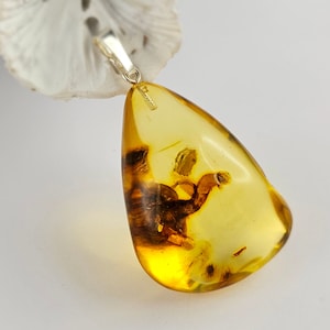 Natural Lemon Amber Pendant, Natural Baltic Amber And Silver, Genuine Amber Jewelry, Amber Raw Stone, Gift for her, Pendant, unique pendant