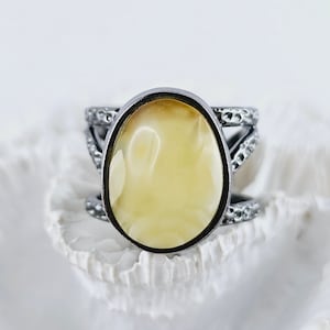 Unique Elegant Huge White Natural Baltic Amber Ring, White Amber Ring, Amber And Sterling Silver Ring, Baltic Amber Jewelry, Oxidized silver
