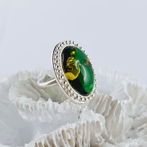 Elegant Green and Gold Amber, Natural Baltic Amber Ring, unique Amber Ring, Amber And Sterling Silver Ring, Baltic Amber Jewelry, for her