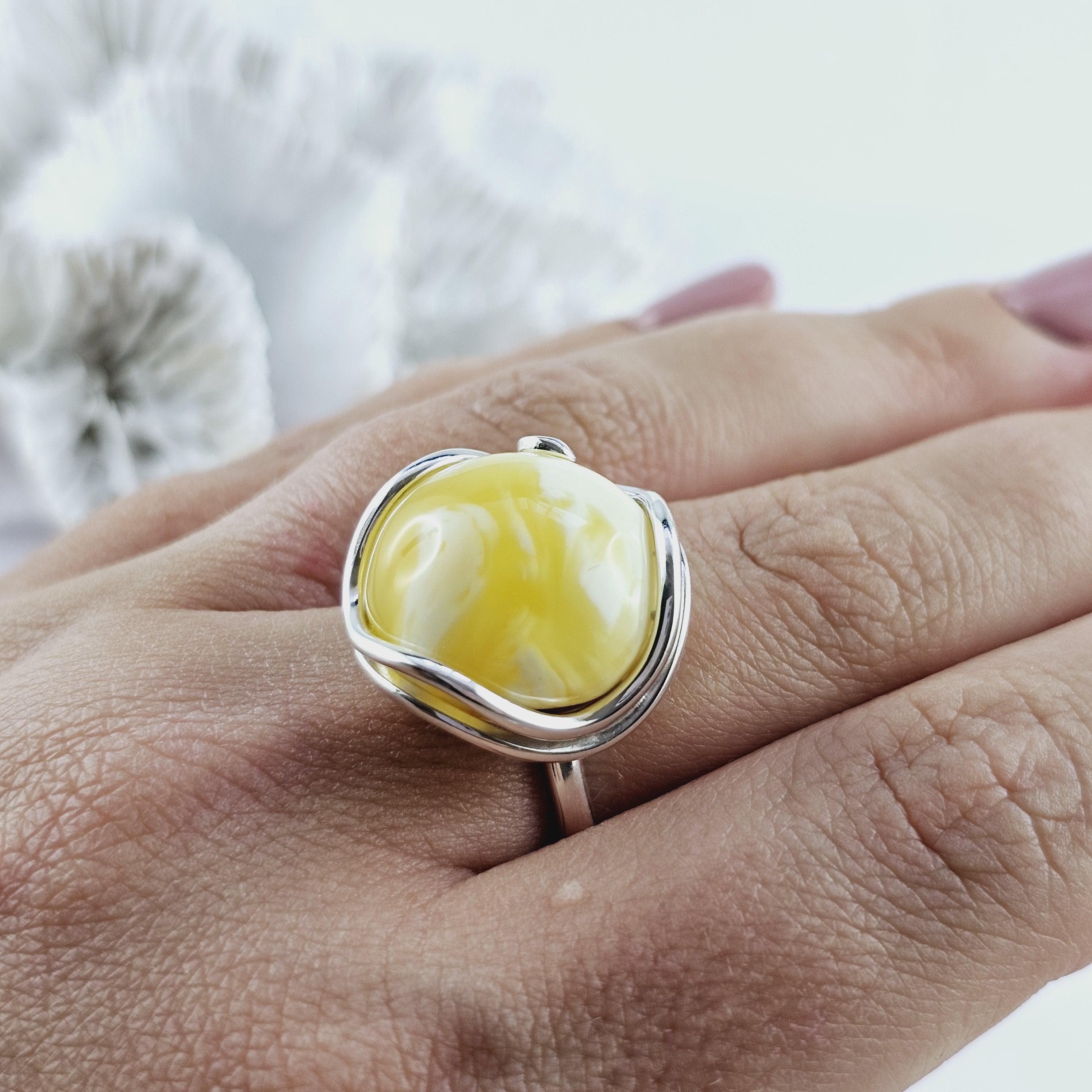 White Natural Baltic Amber Ring, White yellow Amber Ring, Amber And Sterling Silver Ring, Baltic Amber Jewelry, Amber Gift For Her,
