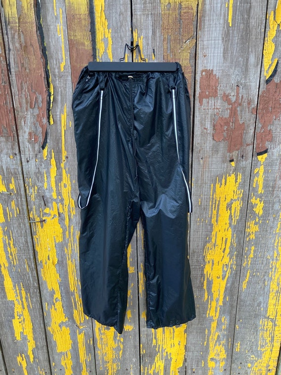 Pants in Up-cycled Parachute Material 