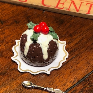 Mini Christmas Pudding Cake