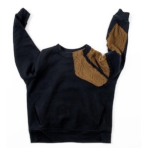Black Sweatshirt unisex. Sweat shirt size M.