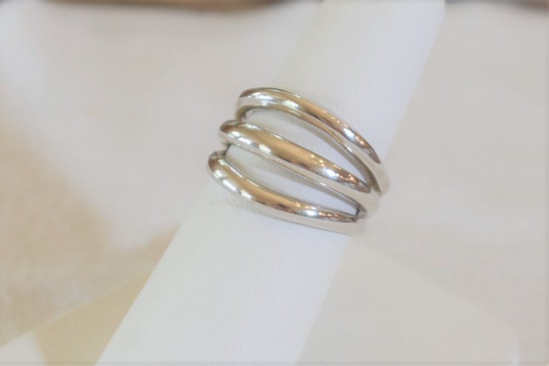 Three Row Silver Ring Size 6