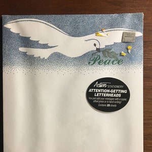 Vintage Peace Dove - Papelería - 25 hojas de papel blanco con azul - Sin abrir en el embalaje original - 8 1/2" x 11" - Membrete de paz