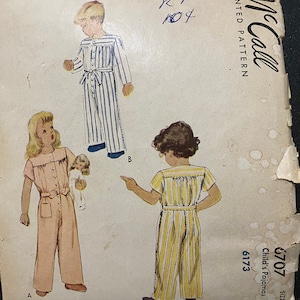Toddler PAJAMAS One Piece Jumpsuit Coverall - McCall&#39;s 6707 vintage Pattern 1946 Size 6 (Sleep wear) PJs,  - Bed Wear - Cute