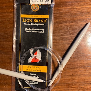 Knitting Needles Circular Size 13 (9 Mmm) Circular - Lion Brand - Plastic - 29&quot; long