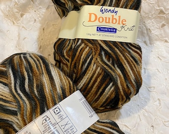 Madeja de hilo Wendy Courtelle Dk Print - Color 197 Mezcla de tonos marrón tierra otoñales 100 gramos - 100 % acrílico