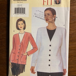 Coat / Jacket Vogue Today&#39;s Fit Patterns - Misses and  Misses  Petite #7022 Pattern (uncut)  1999 Size D/E/F Bust 38 to 43