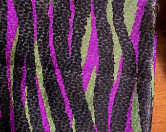 Schwarz / Lila / Grün - Streifen mit gewelltem Design