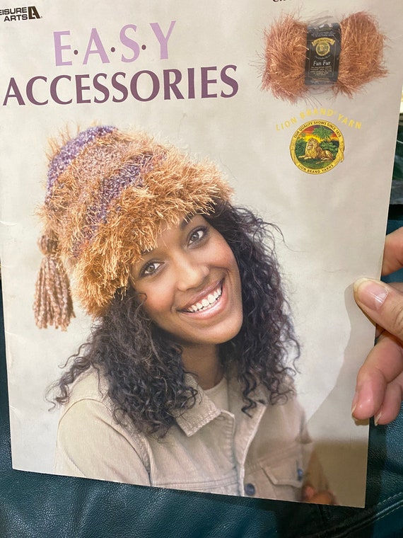 Easy Accessories Collection Using Fun Fur Yarn 12 Designs Accessories Knit  & Crochet Leisure Arts 3522 2003 Hats Scarves, Bags Etc 