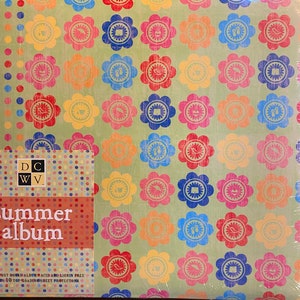 Memory Scrapbooking Summer Album Ready to Fill -  Paper crafting, photo embellishments -  DCWV - 12" x 12" Post Bound 10 Top Loading Pages
