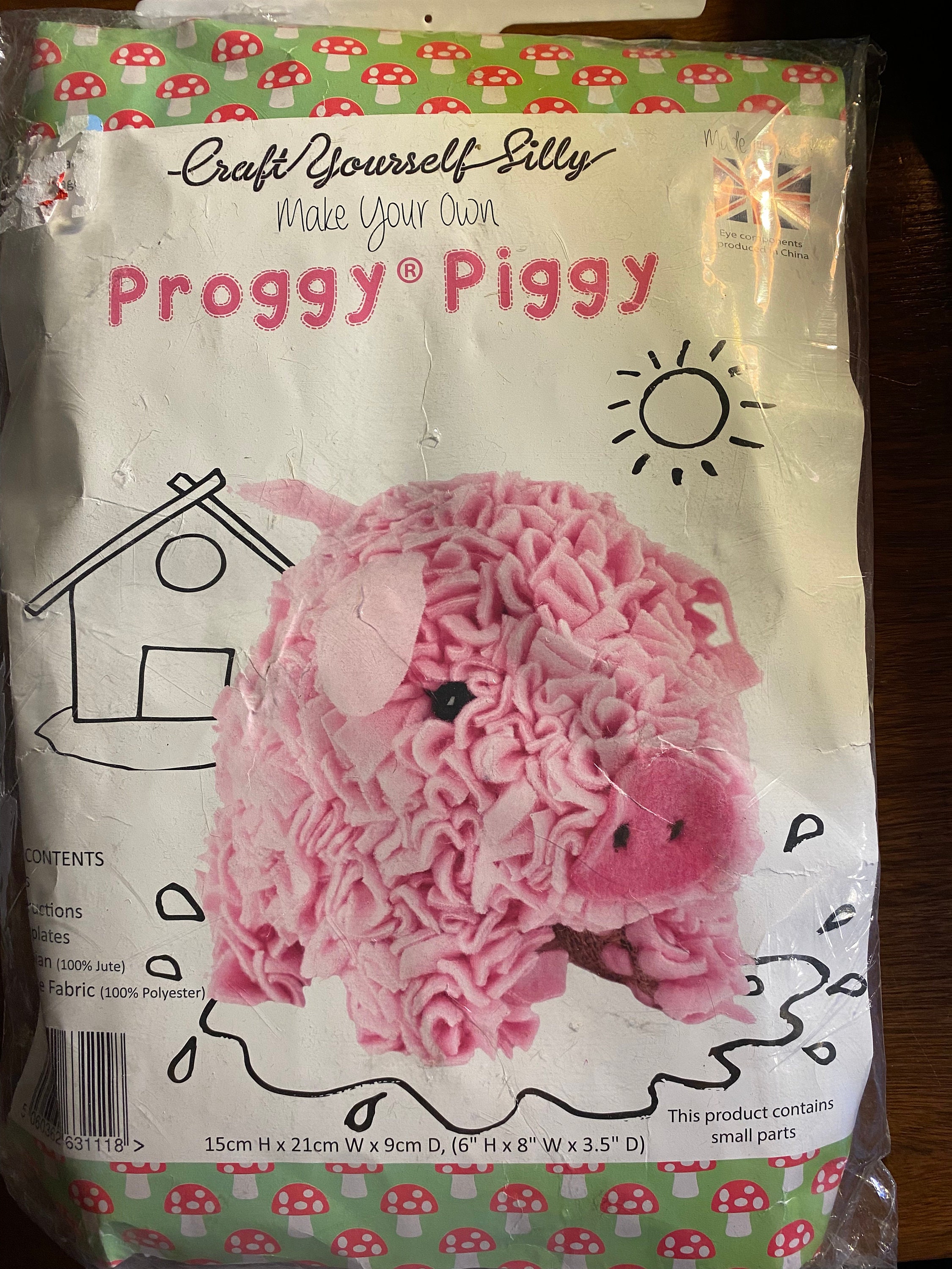 Craft Yourself Silly Make Your Own Proggy Piggy Pink Felt Pig Kit 6 H X 8 W  X 3.5 D Unopened 