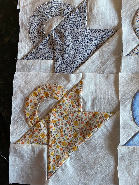 27 Blocs De Couette Appliqués Anciens – Partiellement Finis – USA – Vintage