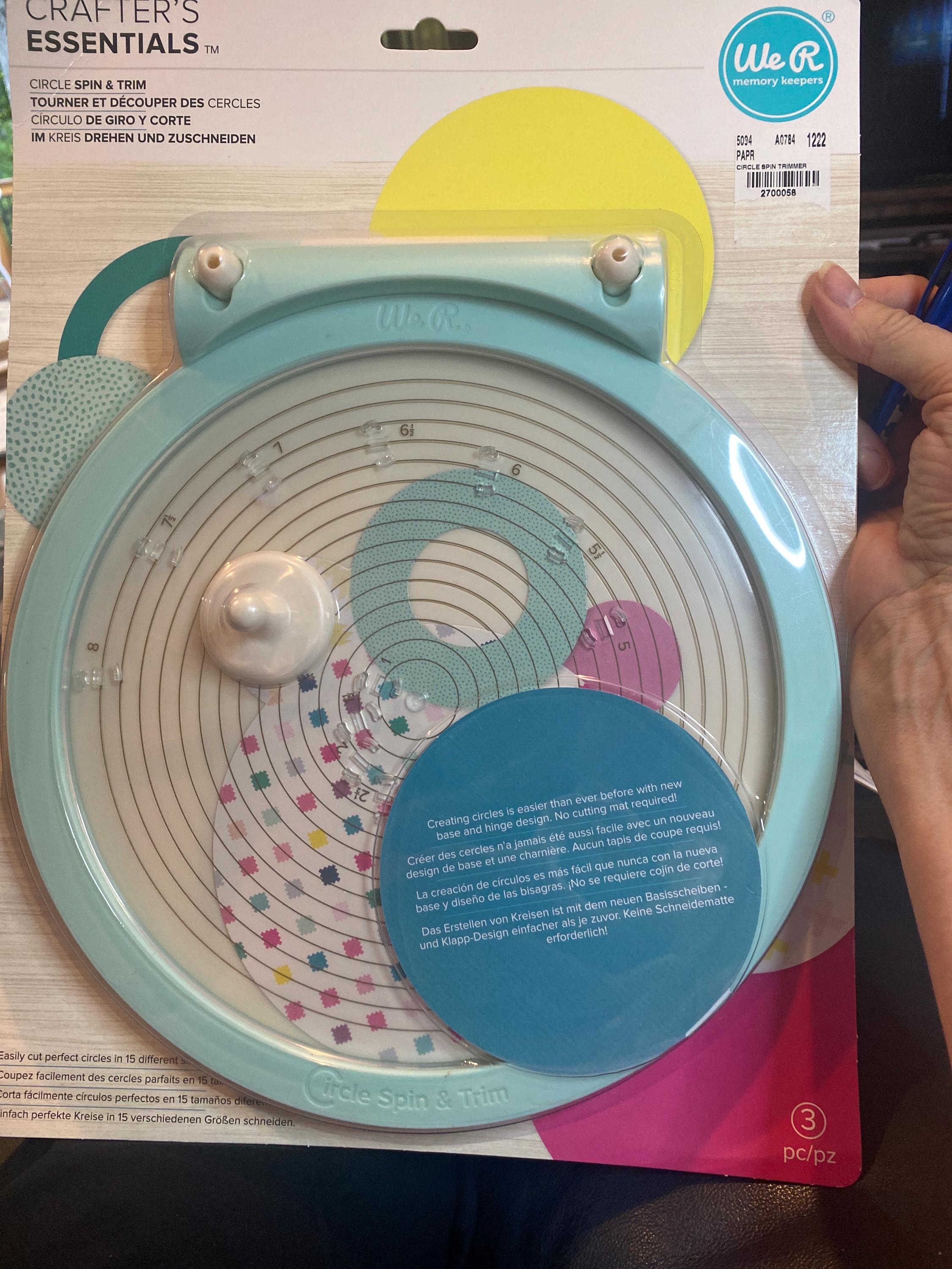 Circle Spin & Trim - We R Memory Keepers Design Cutting Tool