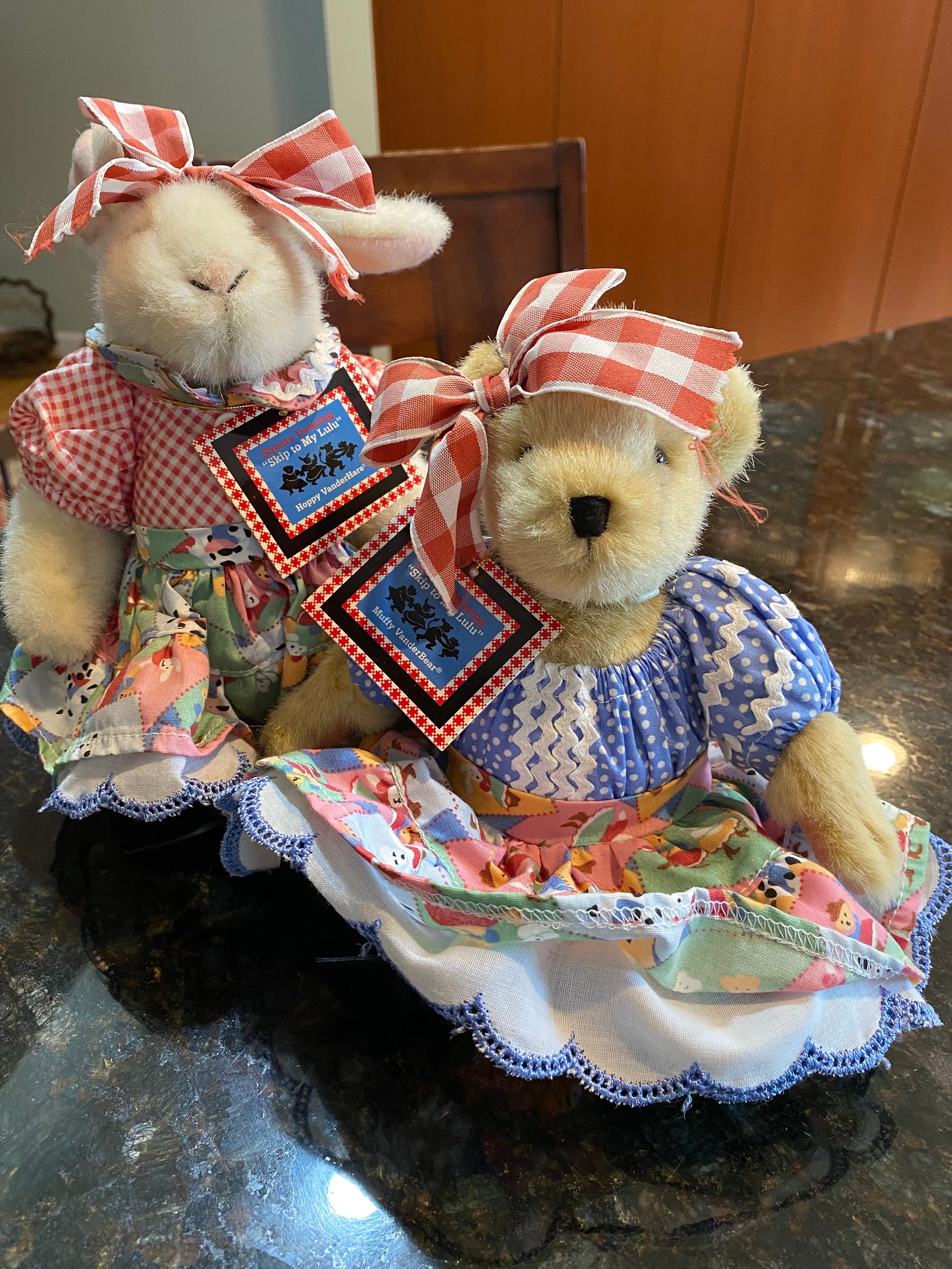 Muffy VanderBear うさぎ　ぬいぐるみ コレクターズ　レトロ Muffy Van Derbear or Hoppy Van Derhare / Bear or Bunny - 1996