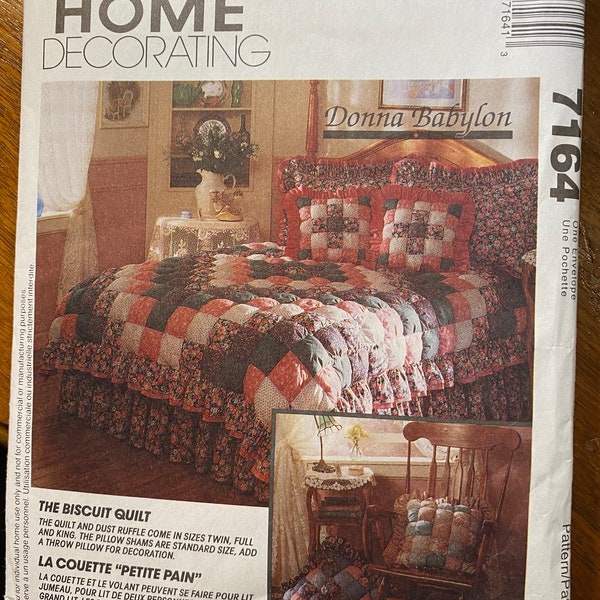 Biscuit Quilt, Dust Ruffles, Pillow Shams Bedroom Linens Home Decorating Donna Babylon McCall's #7164  Pattern (uncut)  1994