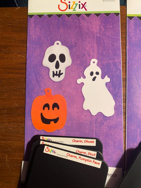 ロー　ハロウィンデザインシート ハロウィン ゴースト 墓地 パンプキン スパイダー ピックセット Sizzix