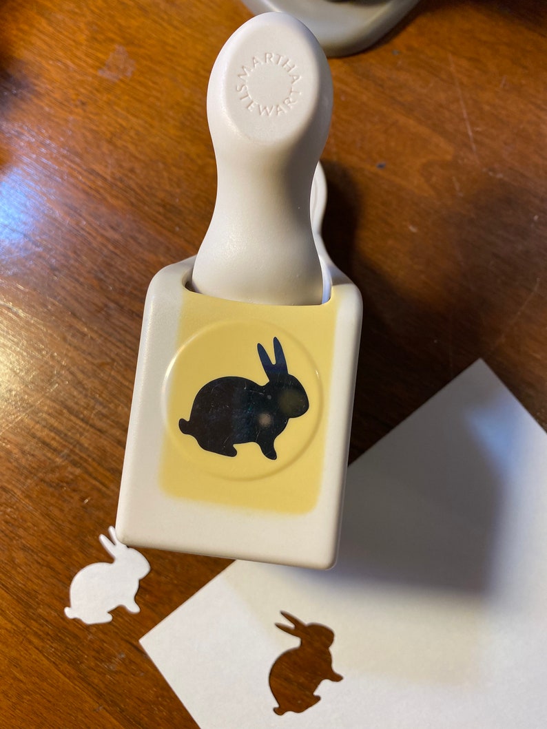 Choose Sand Dollar or Bunny Rabbit Easter Martha Stewart Paper Edge Punch Paper cutter Decoupage, Scrapbooking, photo album Bunny Rabbit
