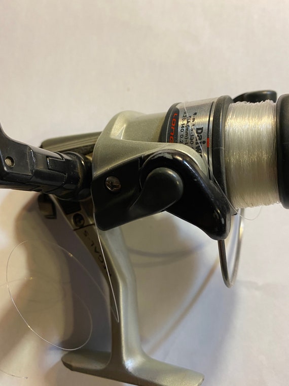 Buy Vintage Fishing Reel Daiwa Ball Bearing 1500B regal's Long Cast Gyro  Spin Chrome With Old Line Nice Condition Fishing Gear Online in India 