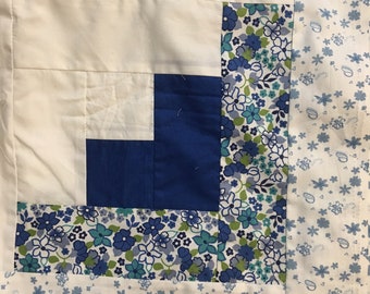 Bleu / Blanc ou Brun Rouille / Bloc de Courtepointe en Tissu Blanc (Carré) Fini 1 Bloc 12" Bleu ou Rouille / Centre Blanc / Floral -Machine Pieced