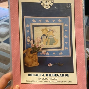 Horace & Hildegarde Bunny Appliquéd Pieced Quilt Pattern - Alma Lynnes Works of Heart - ALA-01 - 1989