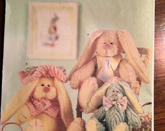 LAPIN en 2 tailles - Poupée lapin cousue en tissu doux, motif Butterick 6966 par Debra Quartermain (non découpé)