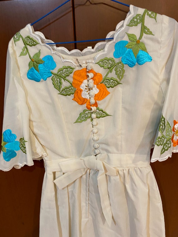 SAMA EMBROIDERED TOP & SKIRT SET main image 0