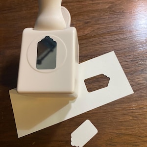 Martha Stewart Mini Tag 1.25&quot; Paper Edge Punch -   Paper cutter Crafting - Decoupage, Scrapbooking, photo album