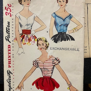 Misses / Women&#39;s Blouse / Shirt  Top Simplicity Vintage 4719 Pattern (cut)   Size  12 - Only 7 pieces quick sew - fitted