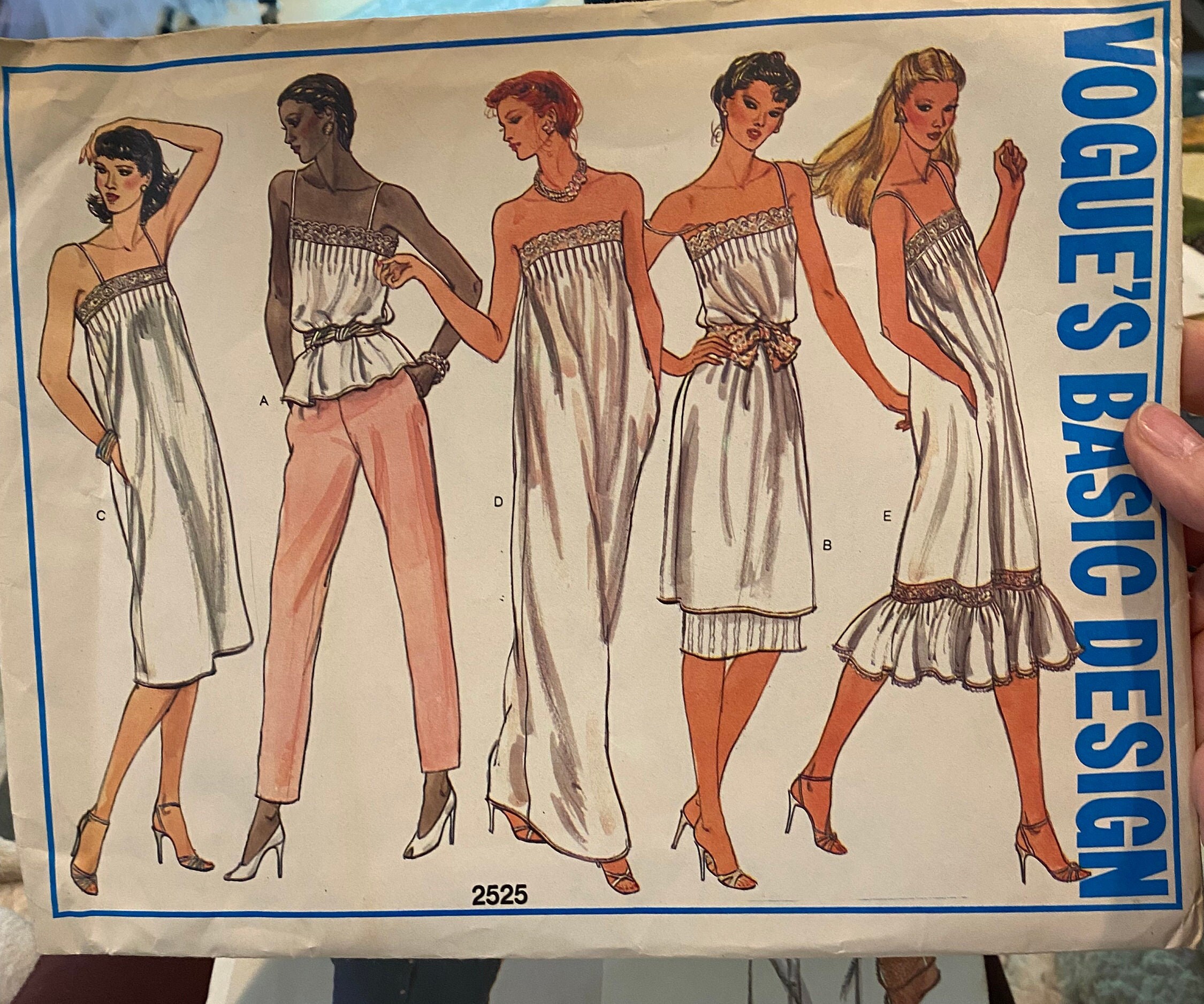 Top, Tunic and Dress - Vogue Basic Design 2525 Pattern (uncut) Size 8  Misses - Summer Classics