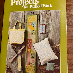 Projekt för dragna broderier / Bargello-nålsöm - Leisure Arts 96 - 1977 - Instruktioner för broderi med kanvastråd