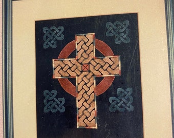 Celtic Cross - Deb Davis - Counted Thread Cross Stitch Chart / Pattern - Y-Knot Design - 1998
