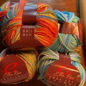 Ella Rae Cosy Soft Chunky Yarn - misto lana Scegli il colore variegato Acqua / Verde acqua / Verde / Toni blu o Rosa/Verde /Blu - 131 Yds / 3,5 oz