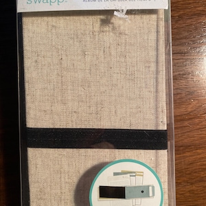 Heidi Swapp Zeitkapsel Scrapbooking Album, zum ausfüllen, Papier basteln, Fototagebuch, 20,3 x 10,5 cm Beige Top, 8 Umschlag Seiten