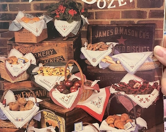 Baker's Dozen / Bread Cloth Cross Chart - Sue Hillis - Border Designs Cross Stitch Chart - 1987