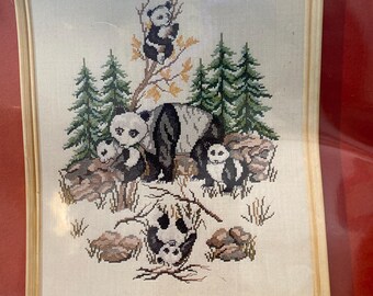 Oehlenschlager - Orso Panda - Fauna selvatica - Kirsten Malmborg - Scandinavo - Schema punto croce - 15332