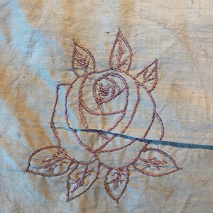 Embroidered Quaint Fabric Quilt 5 blocks / Squares Piece 9&quot; Square Vintage hand done - Baby Quilts / Pillows / Clothing etc. - 4 Pink 1 Blue