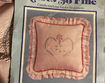 CANDLEWICKING Embroidery "Heart Monogram" PILLOW (10" x 10") Kit - Knots So Fine - Sewing kit - Leisure Arts 808 - 1983 - Pink French Knots