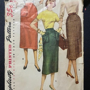 Misses / Women&#39;s Slim SKIRT  Simplicity Vintage 1229 Pattern    Waist 28 &quot; Hip 37&quot; -