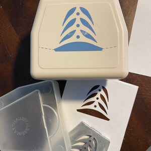 Martha Stewart Shapes Page / Paper Edge Magnetic Punch Choose Design Paper cutter Crafting - Decoupage, Scrapbooking, photo album Bell 3 tree