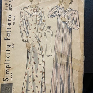 Misses / Women&#39;s PAJAMAS Nightgown - Vintage Simplicity 2507 Pattern  Size 32 Bust -  (Sleep wear) - Night wear - c1950s