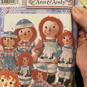 Soft Cloth Dolls - Raggedy Ann & Raggedy Andy to sew Simplicity 9447 Pattern (uncut) 2000